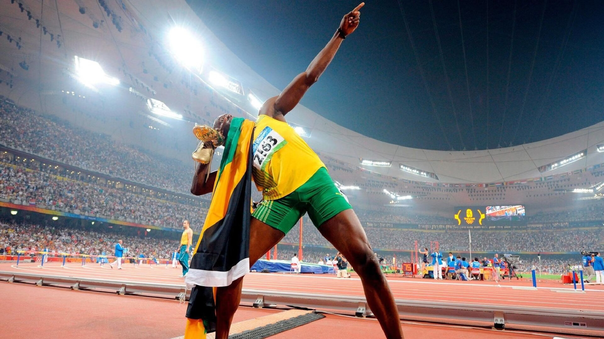 国足队员团结协作，夺得国际赛桂冠，国足参赛名单