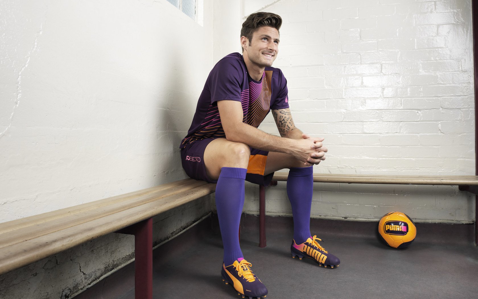 澳大利亚袋鼠队的精准传球体系,令对手防线无从应对,在澳大利亚人眼里,袋鼠军团就是这样一支队伍