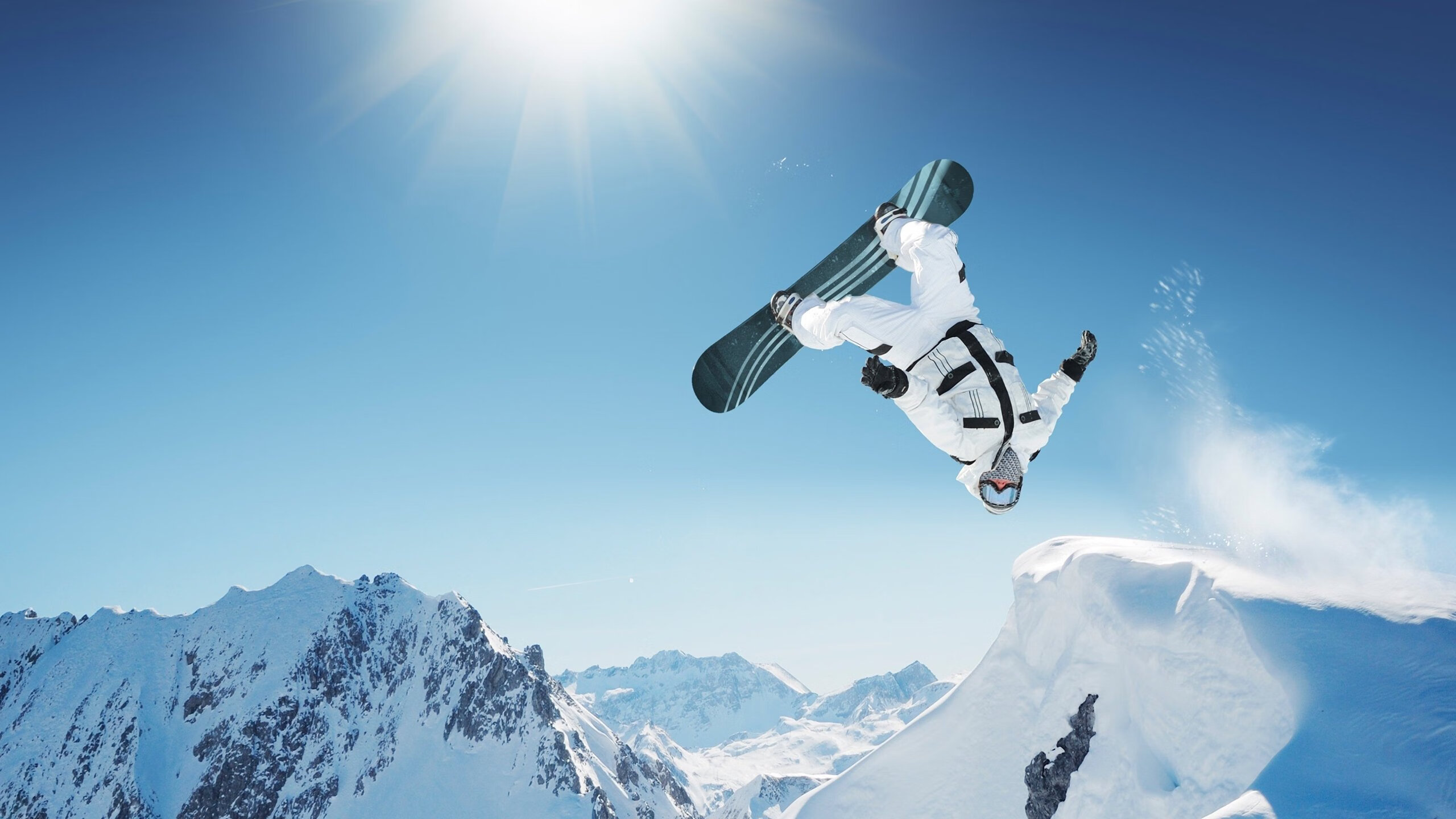 勇士球员集体挑战“无声训练日”，提升非语言沟通，勇士主场音效